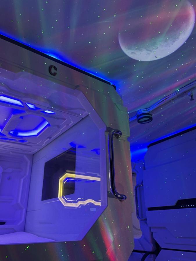 Bmax Spacepods Sleep In Space - 4Mins From Mactan Airport Lapu-Lapu City Bagian luar foto
