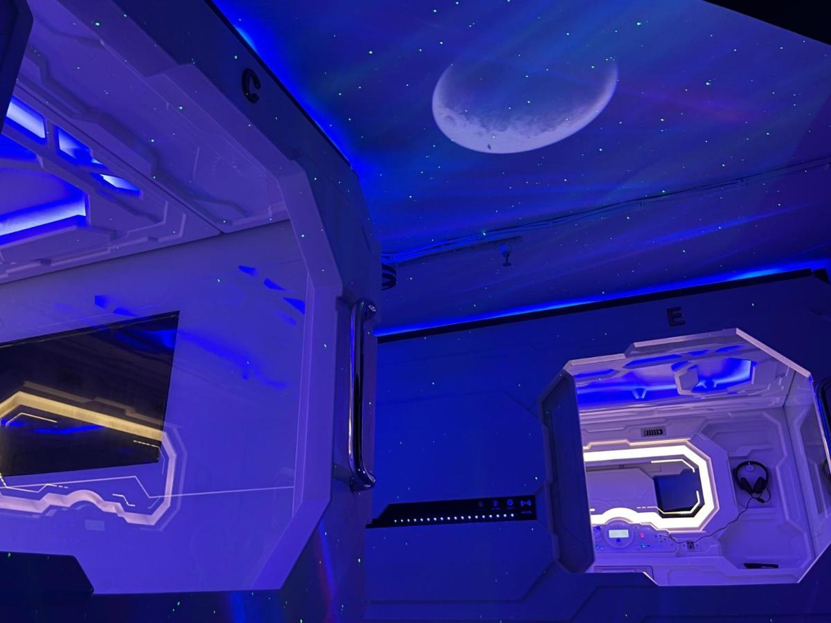 Bmax Spacepods Sleep In Space - 4Mins From Mactan Airport Lapu-Lapu City Bagian luar foto