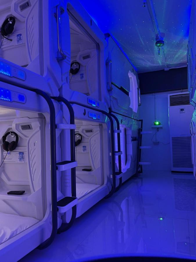 Bmax Spacepods Sleep In Space - 4Mins From Mactan Airport Lapu-Lapu City Bagian luar foto
